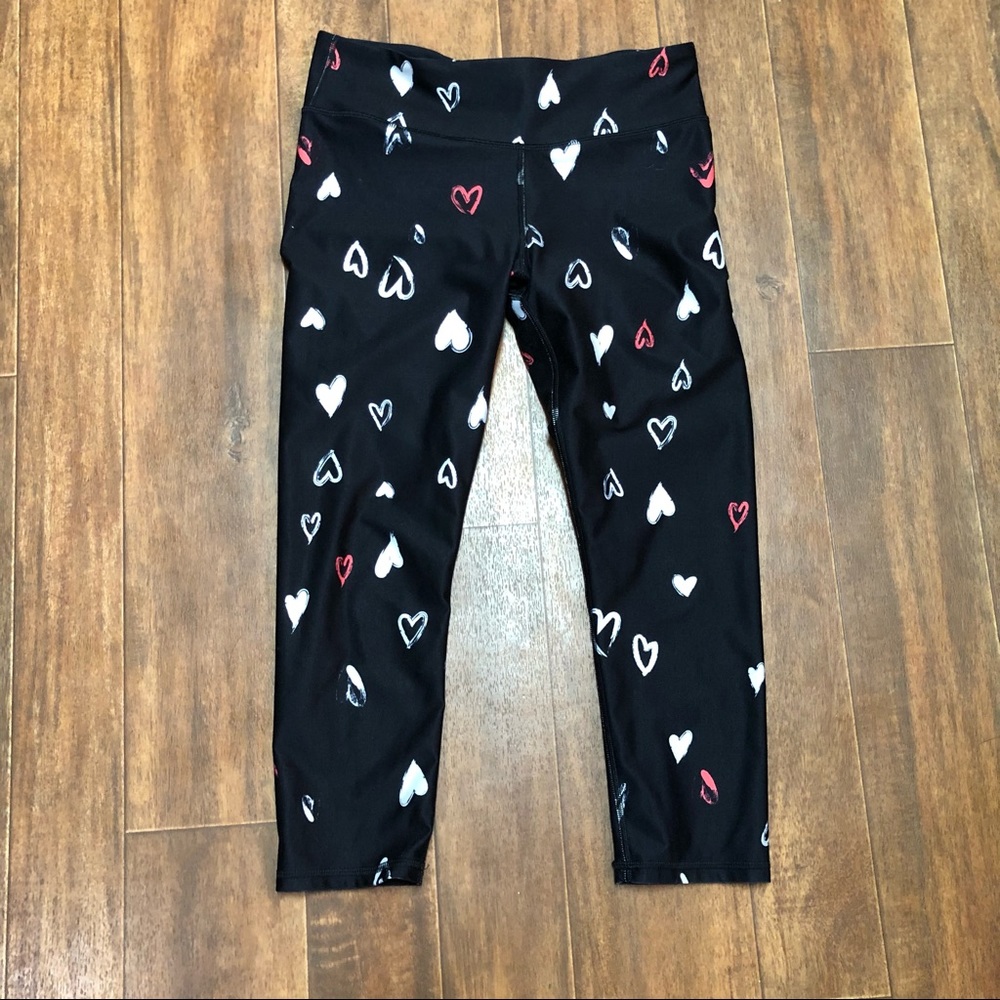 Fabletics Heart Print Salar Leggings | Activewear